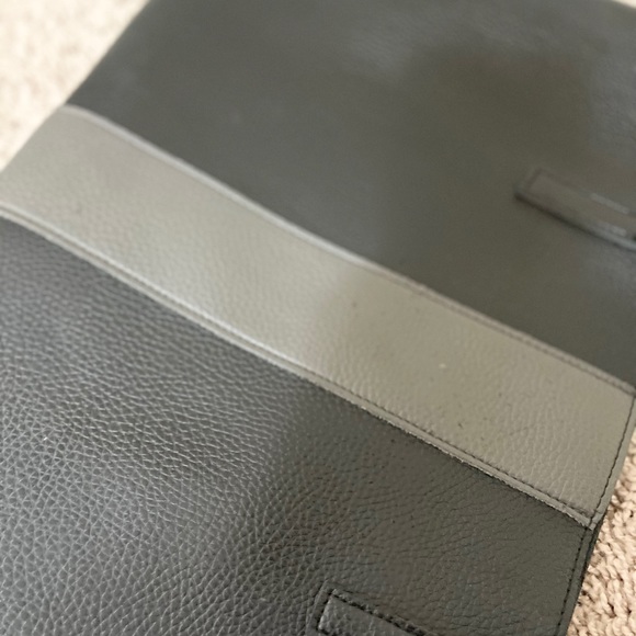 Vince Camuto Vegan Leather Open Tote Bag - Picture 7 of 9